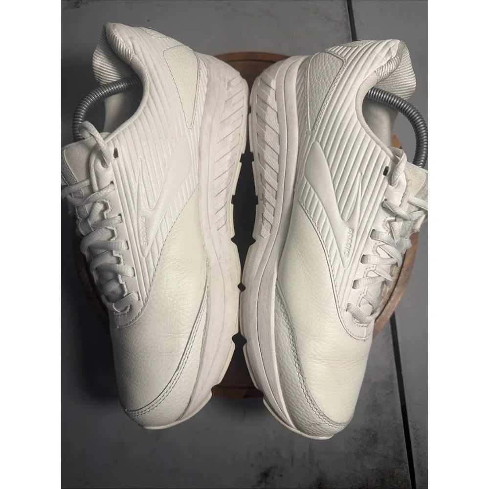 Brooks Addiction Walker 2 Men’s 10.5 D White Leather Walking Shoes 1103181D142